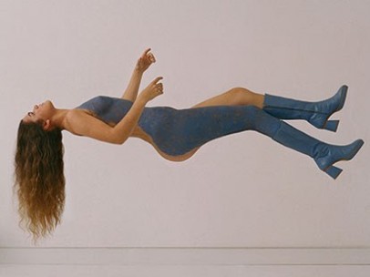 Portada de 'Pero no pasa nada', el primer disco de Amaia Romero