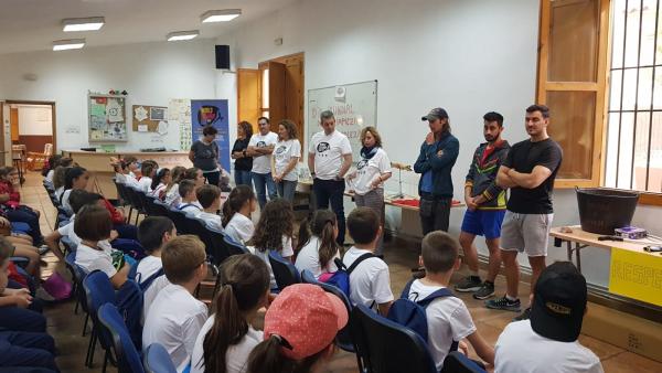Celebración del Día Mundial de la Limpieza en el Aula de la Naturaleza de la Cañada de las Hazadillas. Celebración del Día Mundial de la Limpieza en el Aula de la Naturaleza de la Cañada de las Hazadillas.