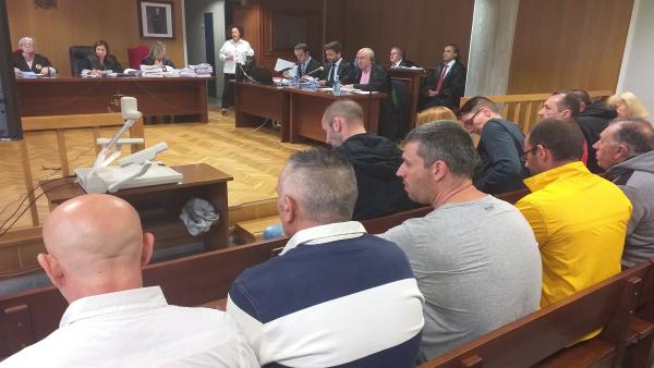 Juicio a 12 acusados de introducir 60 kilos de heroína en Galicia. Juicio a 12 acusados de introducir 60 kilos de heroína en Galicia.