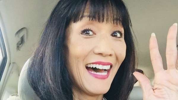 La actriz y presentadora Suzanne Whang La actriz y presentadora Suzanne Whang