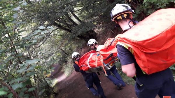 Rescate de la mujer en la ruta de Camaleño Rescate de la mujer en la ruta de Camaleño