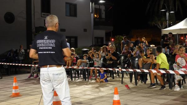 Instante de la charla ofrecida anoche durante la VI edición de la Feria Arucas y el Mar Instante de la charla ofrecida anoche durante la VI edición de la Feria Arucas y el Mar