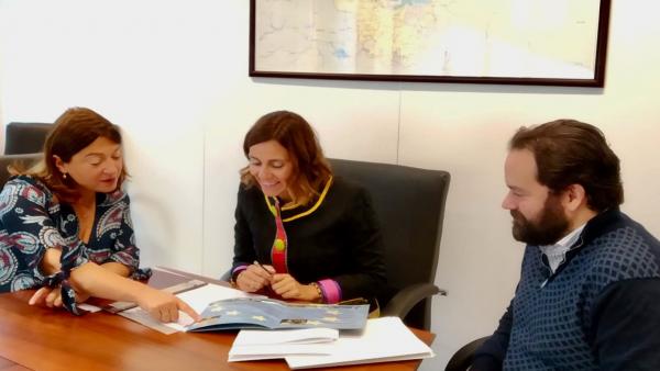 La consejera de Presidencia, Interior, Justicia y Acción Exterior, Paula Fernández Viaña, visita la Oficina de Cantabria en Bruselas La consejera de Presidencia, Interior, Justicia y Acción Exterior, Paula Fernández Viaña, visita la Oficina de Cantabria en Bruselas