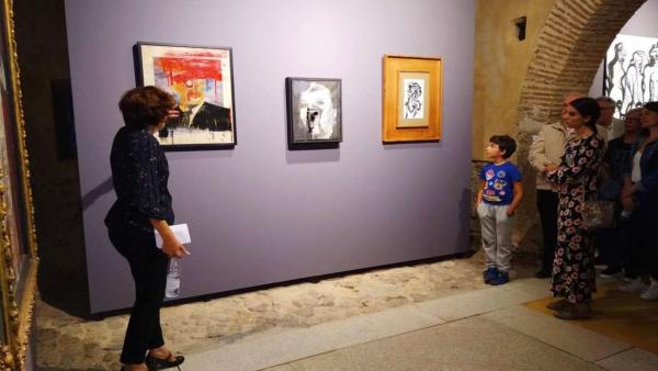 Nuria Flores en la inauguración de la exposición Nuria Flores en la inauguración de la exposición