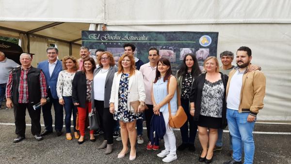 Miembros de Ciudadanos en su visita a AgroSiero. Miembros de Ciudadanos en su visita a AgroSiero.