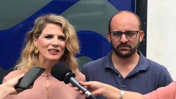 Ana Mestre en declaración a los periodistas. Ana Mestre en declaración a los periodistas.