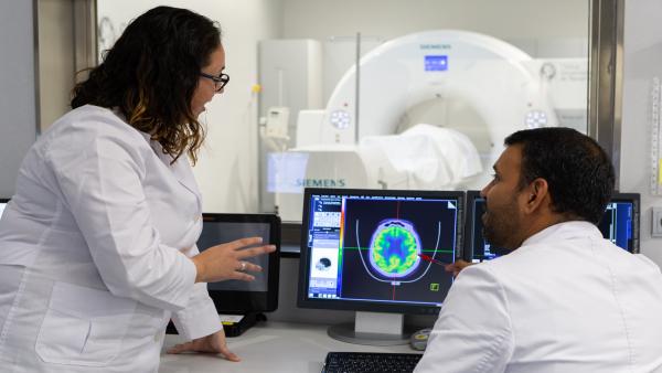 Tecnología PET en la Clínica Universidad de Navarra para el diagnóstico de Alzheimer. Tecnología PET en la Clínica Universidad de Navarra para el diagnóstico de Alzheimer.