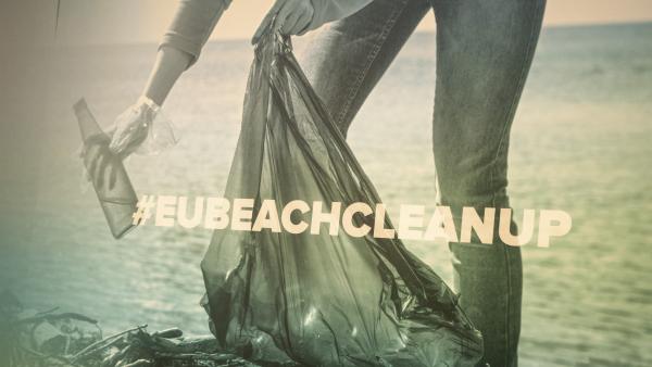 La campaña 'Beach clean up' llega a las Islas Cíes La campaña 'Beach clean up' llega a las Islas Cíes