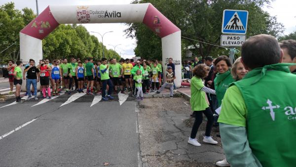 Salida de la Carrera contra el cáncer y marcha solidaria’ de Ávila. Salida de la Carrera contra el cáncer y marcha solidaria’ de Ávila.