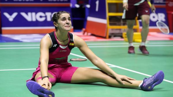 Carolina Marín en la pista emocionada tras ganar el Abierto de China 2019 Carolina Marín en la pista emocionada tras ganar el Abierto de China 2019
