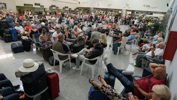 Larga espera en Menorca