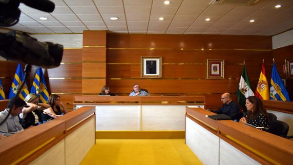 El Ayuntamiento de Alhaurín de la Torre aprueba más de 660.000 euros para reparaciones de daños por la gota fría El Ayuntamiento de Alhaurín de la Torre aprueba más de 660.000 euros para reparaciones de daños por la gota fría