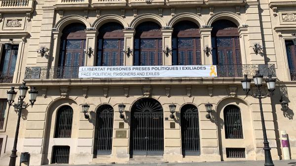 Fachada del Ayuntamiento de Lleida este martes Fachada del Ayuntamiento de Lleida este martes