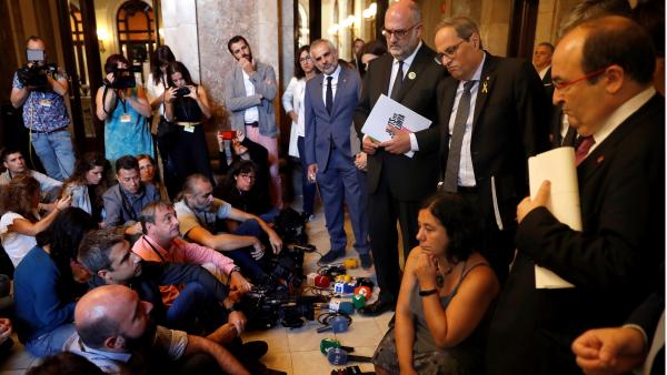 Sentada de periodistas ante Quim Torra Sentada de periodistas ante Quim Torra