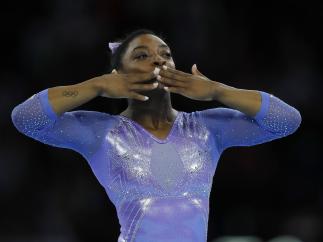 cSimone Biles en la final de suelo del Mundial de Stuttgart