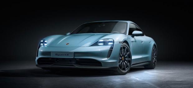 1096996 620 282 - A la venta el coche eléctrico de Porsche con más de 460 kilómetros de autonomía