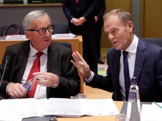 El presidente de la Comisión Europea, Jean-Claude Juncker, y el del Consejo Europeo, Donald Tusk